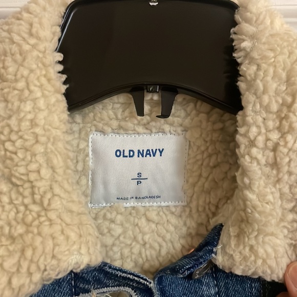 Old Navy Denim Sherpa Denim Jacket. - Picture 2 of 9
